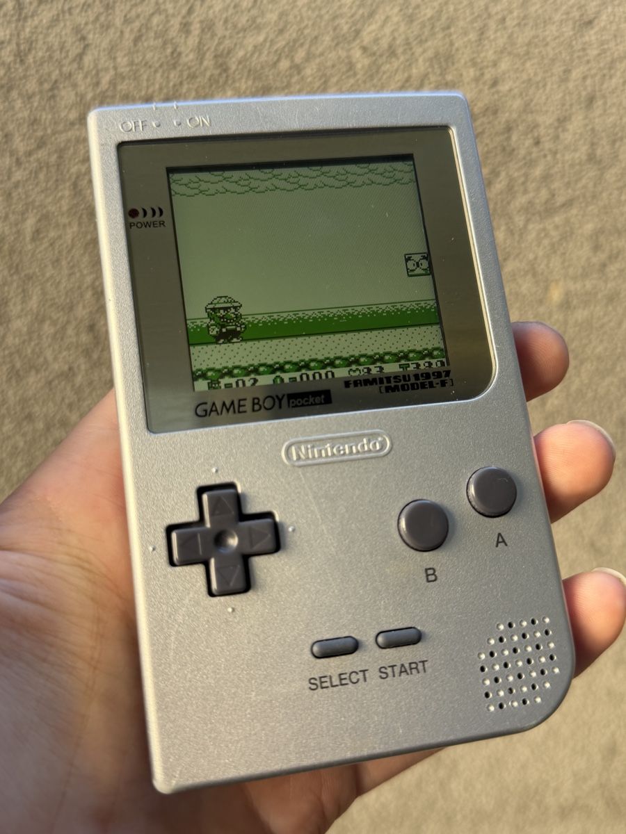 Nintendo Console: Gameboy Pocket avec écran IPS – Usato da Lausanne venduto da loz_5ywk