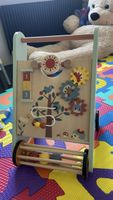 Lauflernwagen Holz mit Spielbrett, wie neu, für die Kleinen