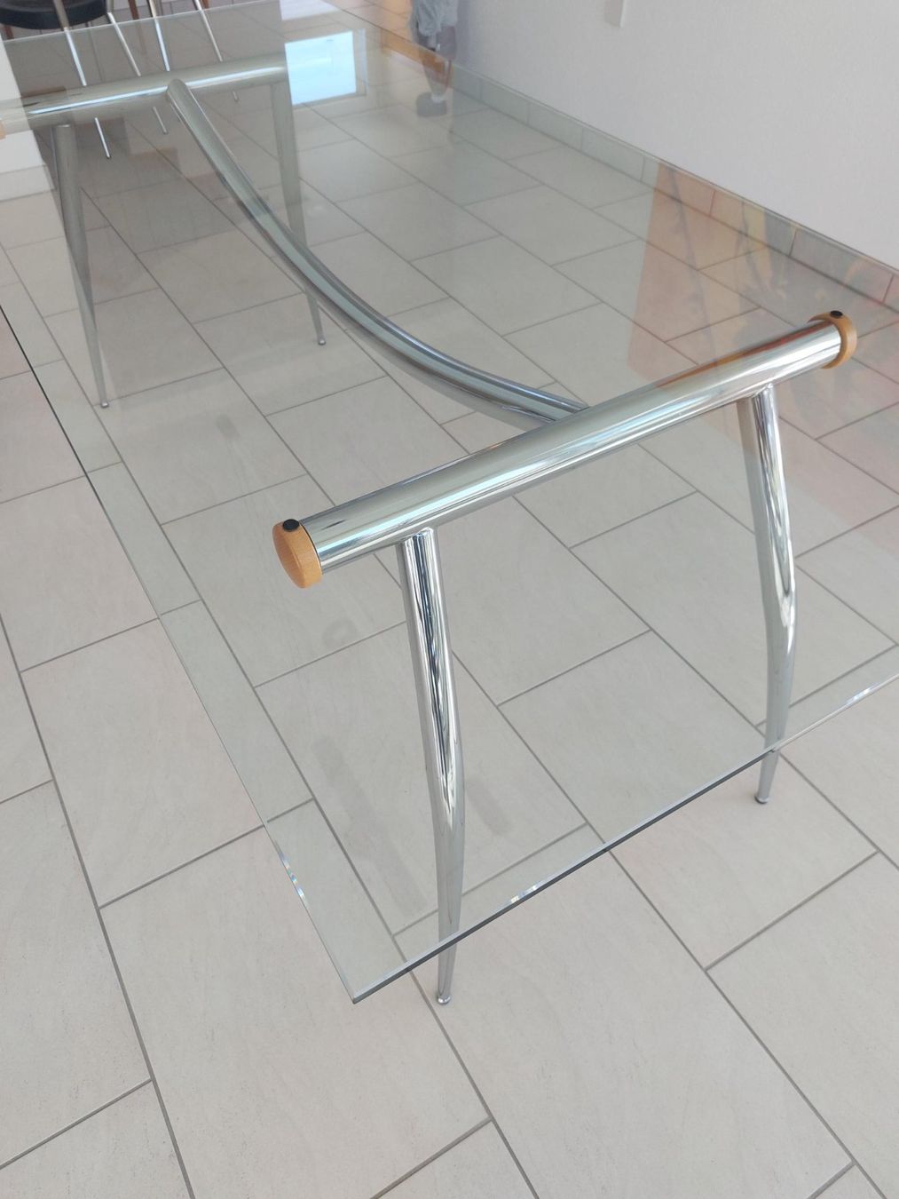 Pfister Set di tavolo e panche: Table avec plateau en verre et 8 chaises – Usato da Vallon venduto da fnirak 2
