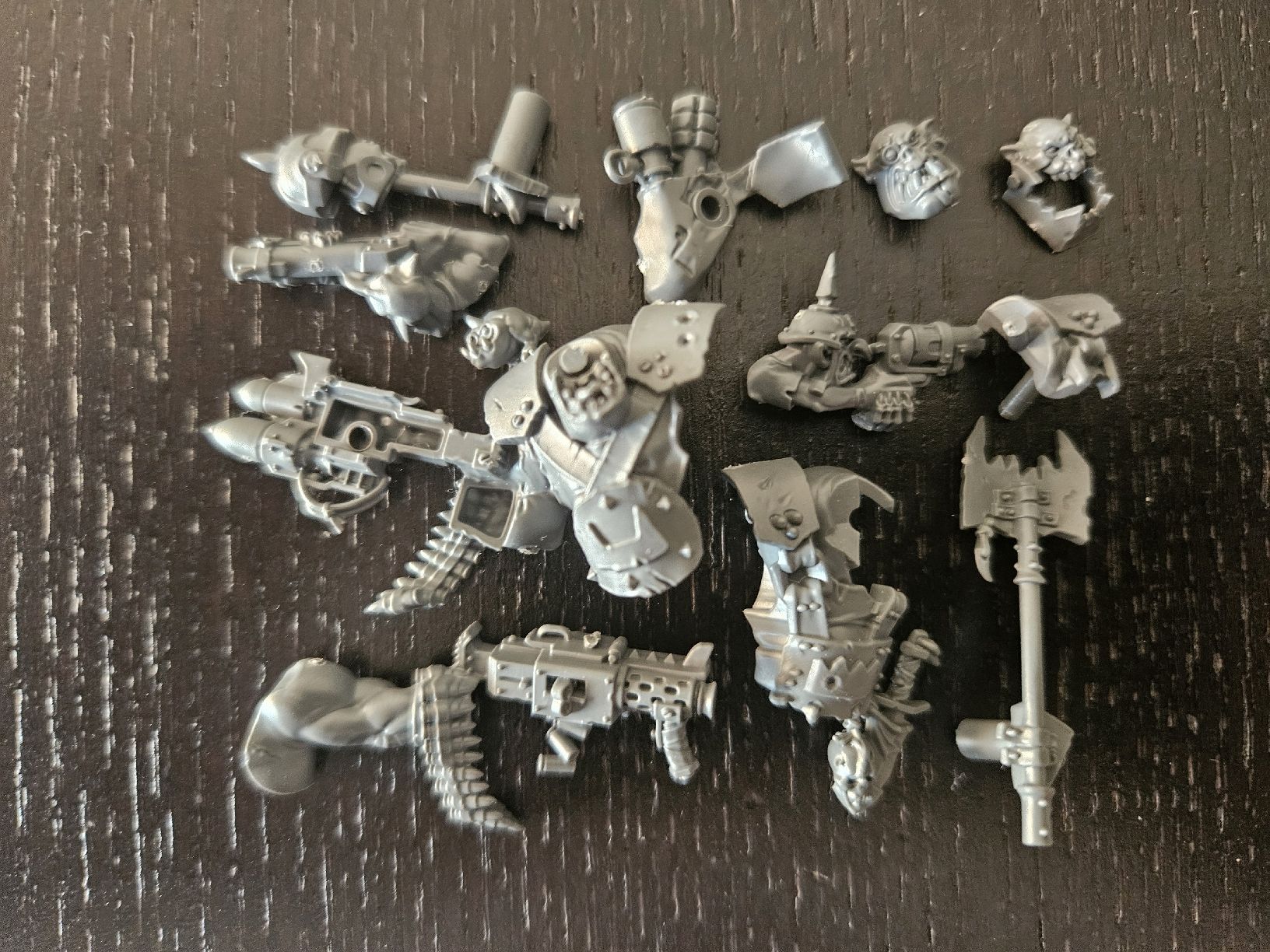 Kits de montage: Warhammer 40K - Orks - Mixed Bits – D'occasion à Genève par lec_2k2j