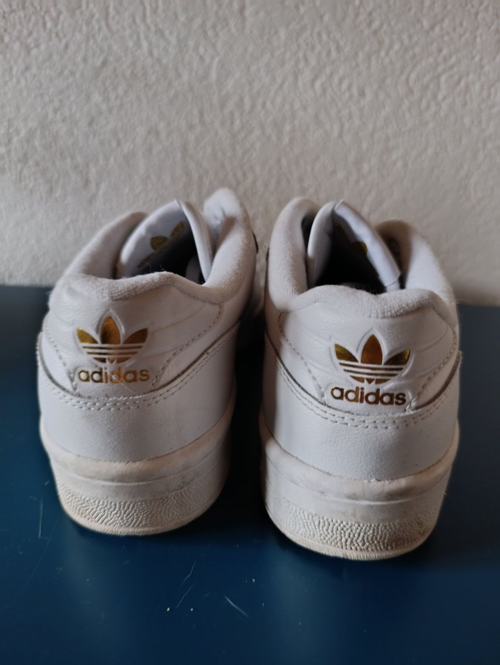 Adidas Scarpe da donna: Adidas Gr. 39,5 – Usato da Zäziwil venduto da Casandra 2