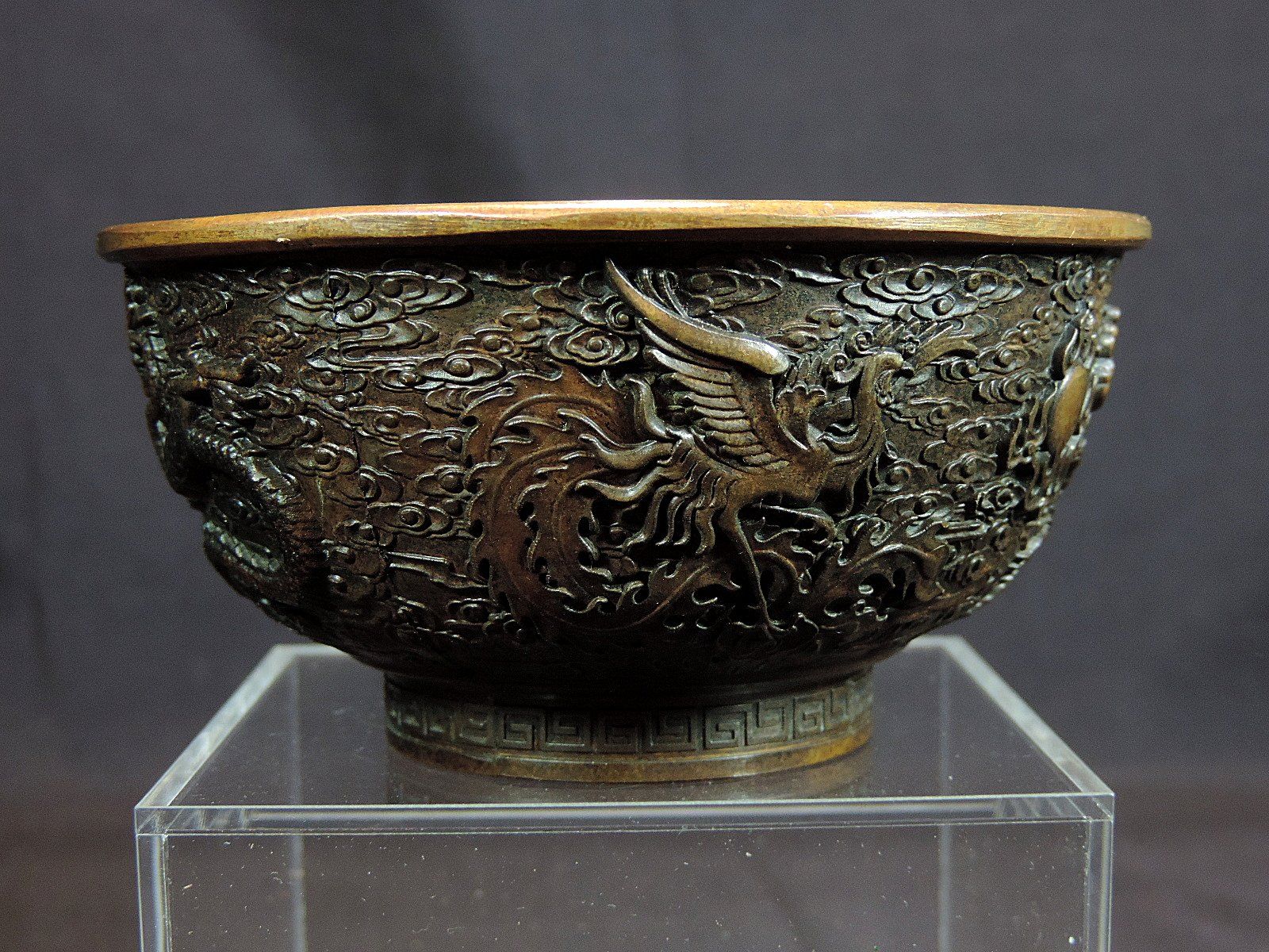 Schalen: China Bronzeschale mit Drachen und Phönix Verziert – Gebraucht aus Duggingen von roterbambus 1