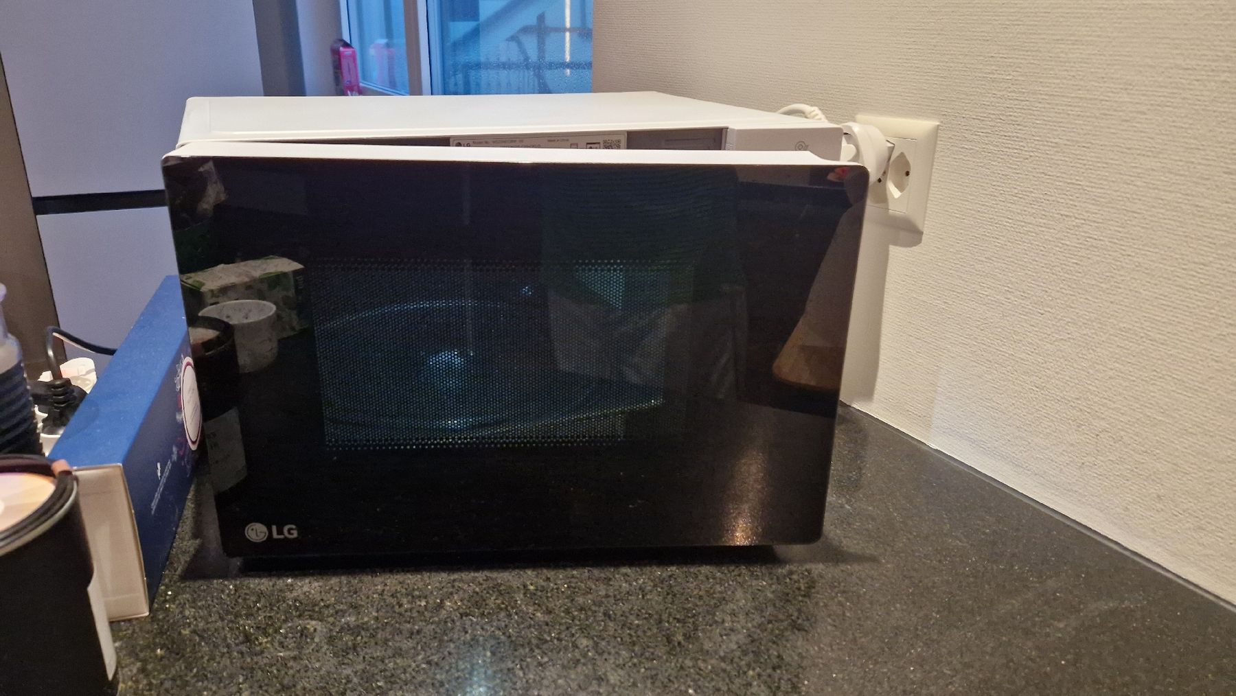 Küchengeräte: LG Mikrowelle – Gebraucht aus Zürich von kim_6wrd 1