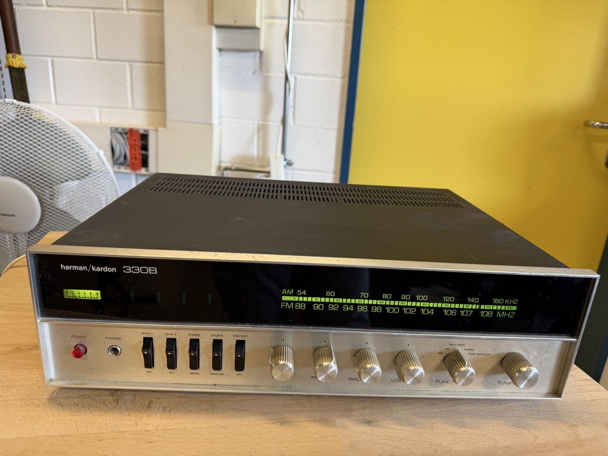 Harman-Kardon Ricevitori: Harman Kardon 330B Receiver gebraucht – Usato da Strengelbach venduto da RaenAntikDesign