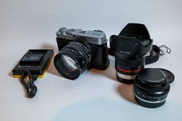 Fujifilm X-E4 Kit (Body + 3 manuelle Objektive) - Kamera