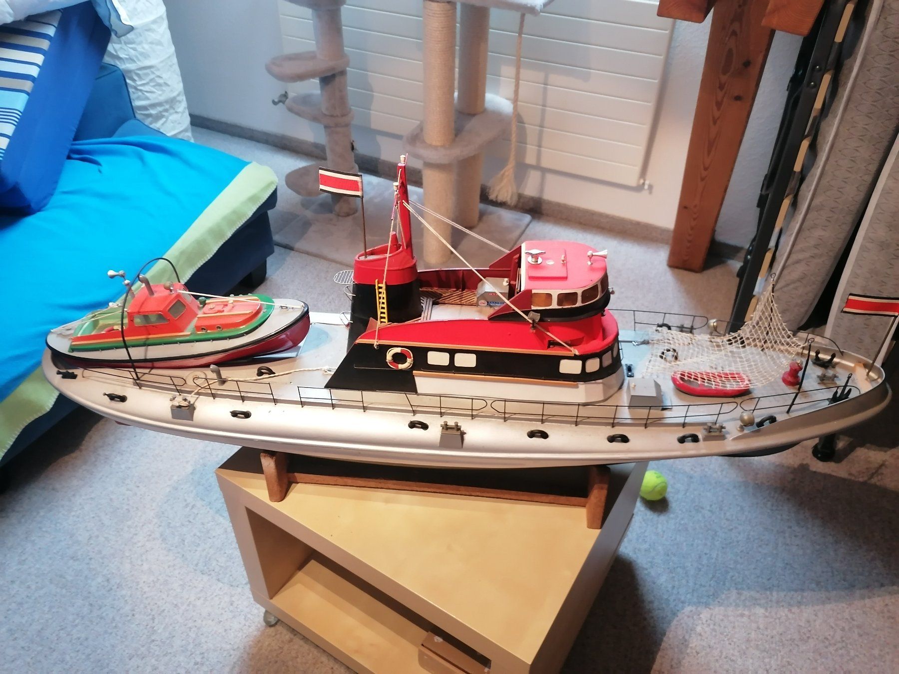 Graupner RC Modellbau: Rc Boot, Graupner, A. Bermpohl Seenotkreuzer , Winterprojekt – Defekt aus Romanshorn von