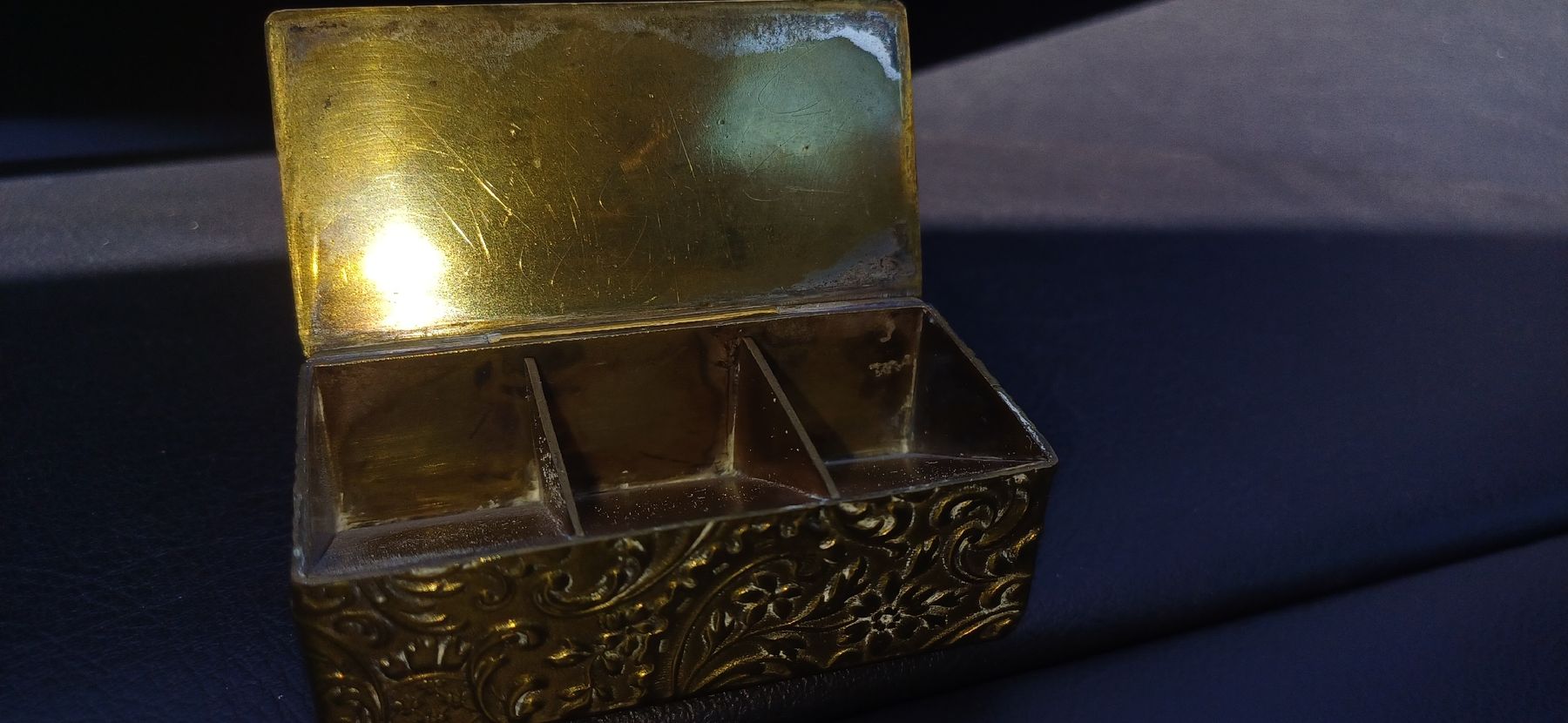 Pots: Kleine Briefmarken Schatulle – D'occasion à Flawil par Naphtali 7
