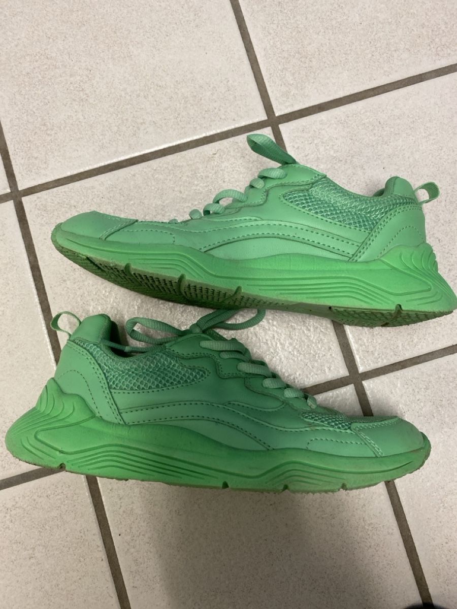 Scarpe per ragazzi: Sneaker Venice 36 – Usato da Killwangen venduto da Sommer15 1