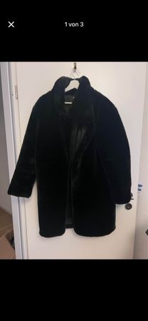 Wintermantel aus Kunstfell, schwarz, Grösse M, neu! (52)