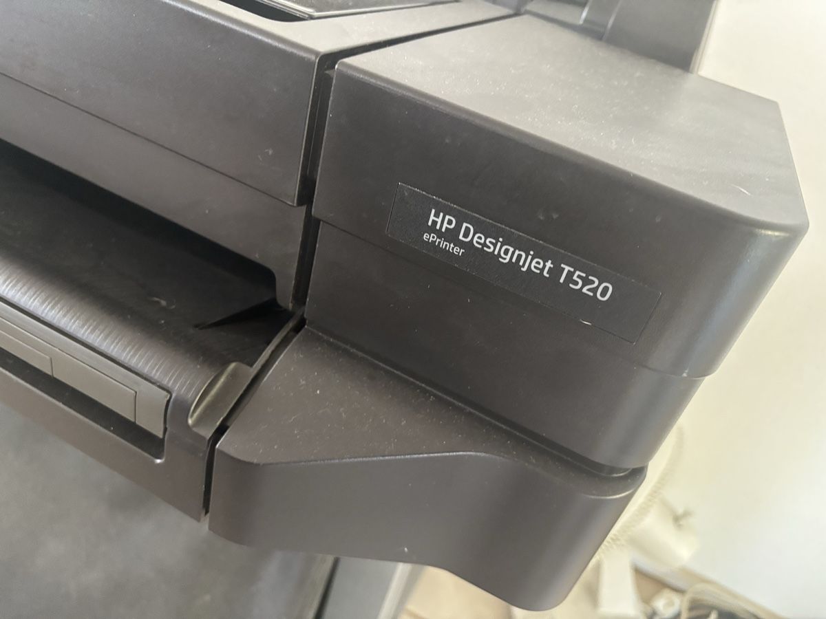 Hewlett Packard Imprimantes: Grossformatdrucker Plotter HP Designjet T520 36 Zoll  – D'occasion à Kilchberg ZH par bionicdog 1
