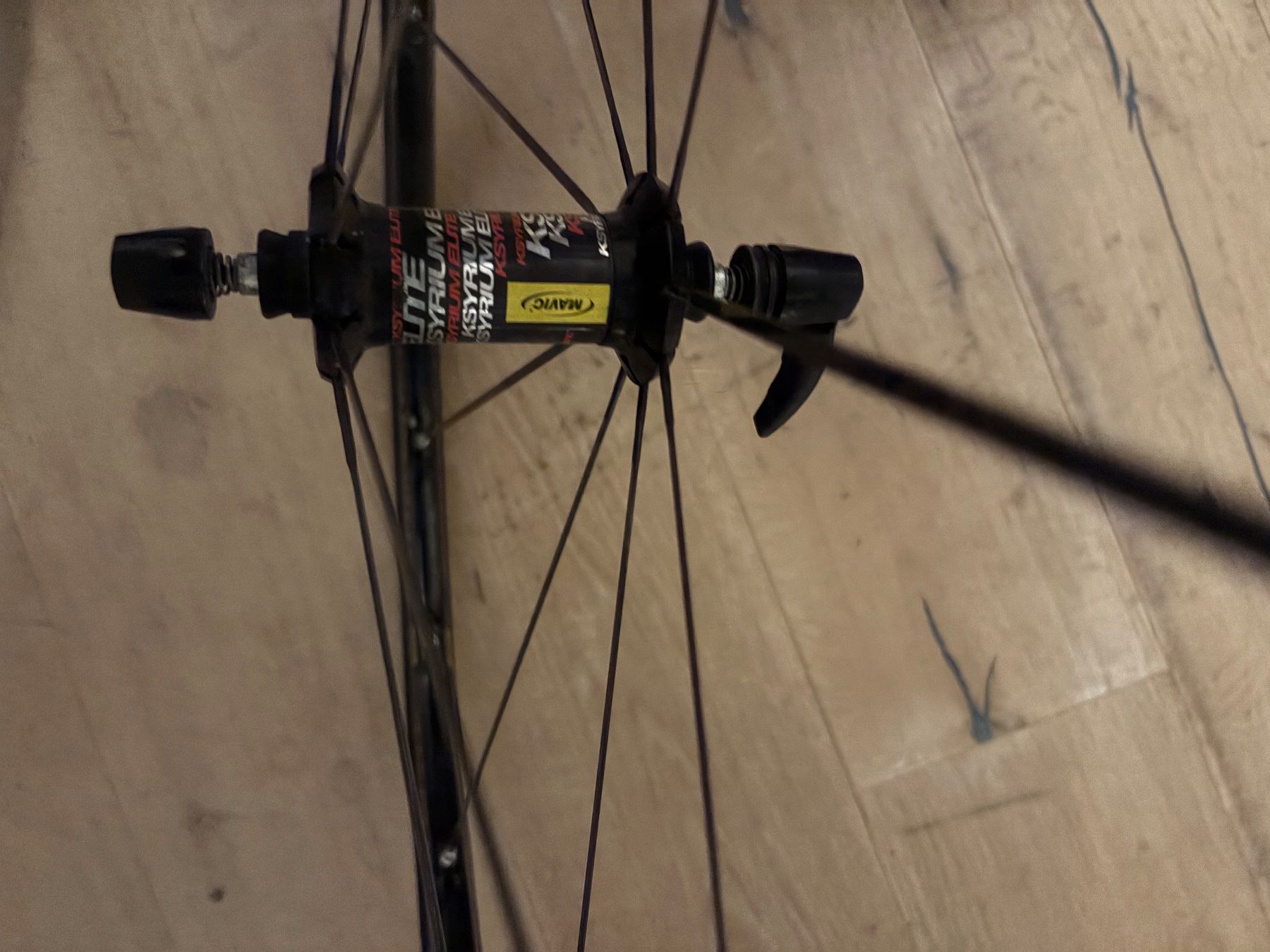 Mavic Pneumatici & Ruote complete: Mavic Ksyrium Vorderrad – Usato da Steinmaur venduto da Klound 1