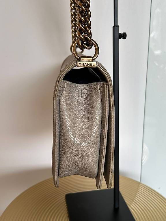 Borse da donna: CHANEL - BOY BAG – Usato da Wetzikon ZH venduto da GOOD-WATER 1