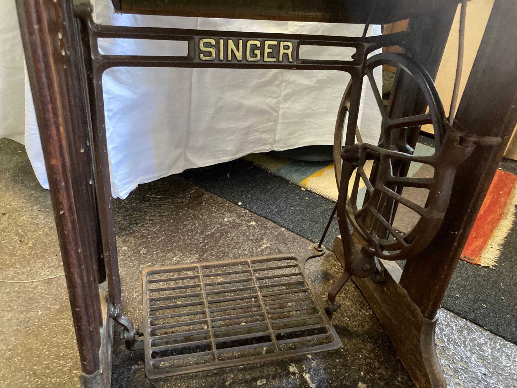 Singer Machines à coudre: Alte Singer Nähmaschine 1932 – Défectueux à schönenwerd par Isru3 3