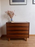 Magnifique commode vintage en teck Norway 60s