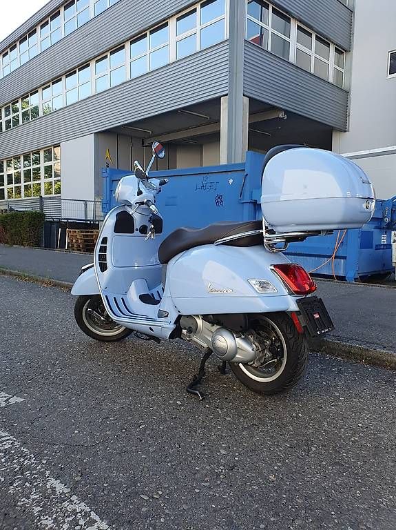 Vespa Scooters: Vespa GTS Super 300 – D'occasion à Riehen par daniel19910 2
