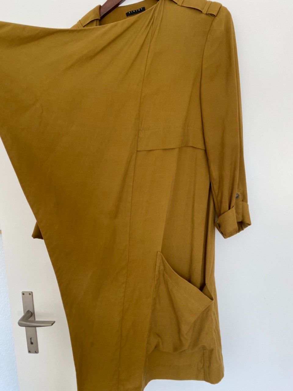 Sisley Cappotti: Sisley Kurzmantel Ocker (M) – Usato da Zumikon venduto da Frauenecke 1