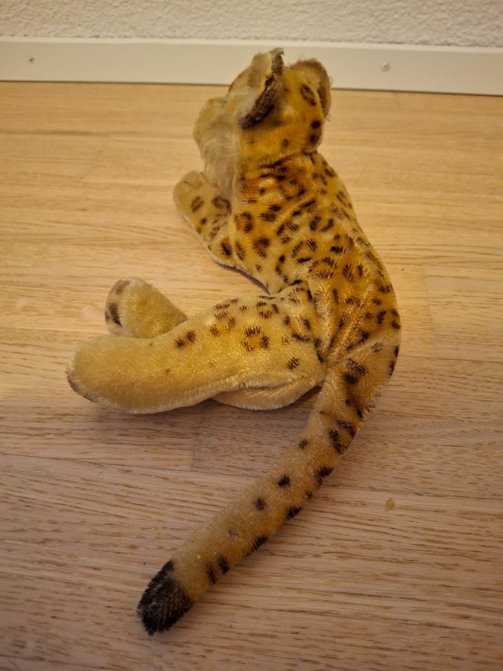 Steiff Giocattoli: Vintage Original Steiff Leopard liegend – Usato da Dietikon venduto da Hwengi 3
