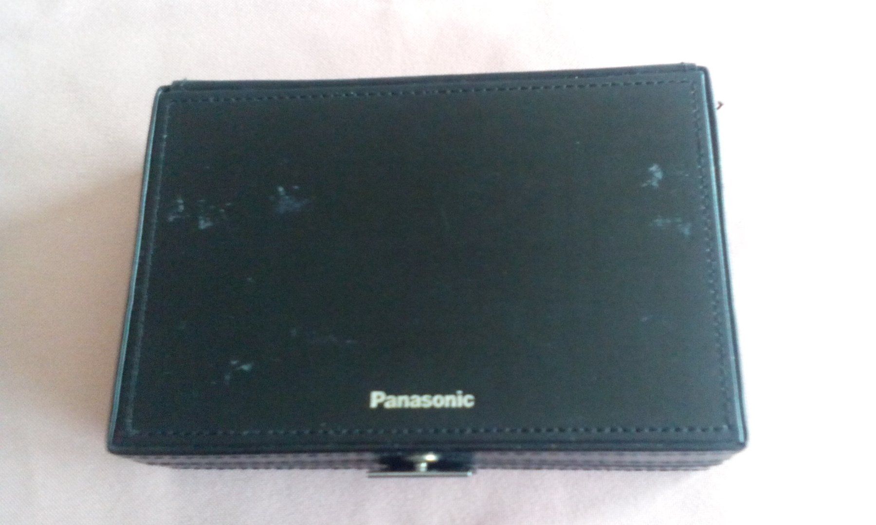 Panasonic Radio: REISERADIO "PANASONIC" MODEL RF-788L, SILBERGRAU, MIT ETUI – Usato da Wattwil venduto da Pinguin041 3