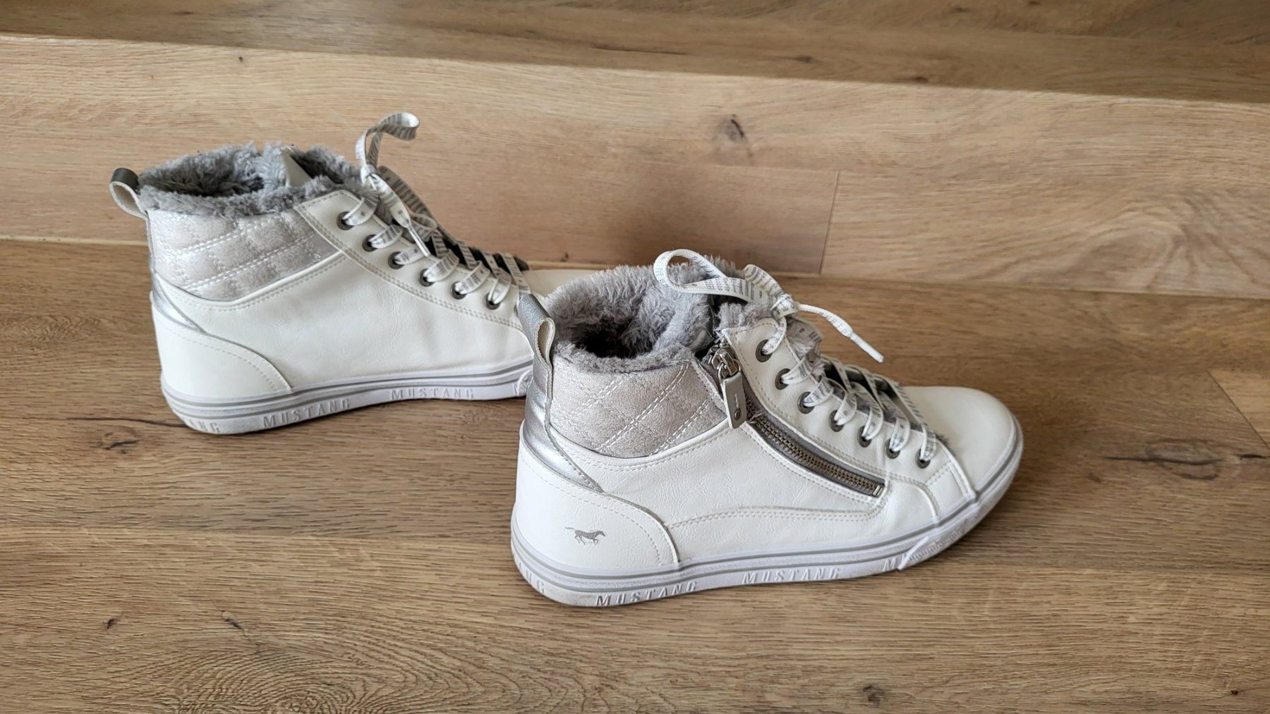 Mustang Scarpe da donna: Baskets chaudes blanches Mustang fourrées 40 comme neuves – Nuovo (secondo la descrizione) da Trélex venduto da emm_rz7g 8