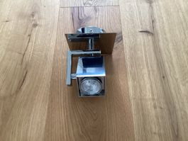 1 LED Wohnzimmerspotbeleuchtung aus Chromstahl