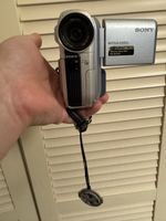 Sony DCR-PC105E Camcorder MiniDV