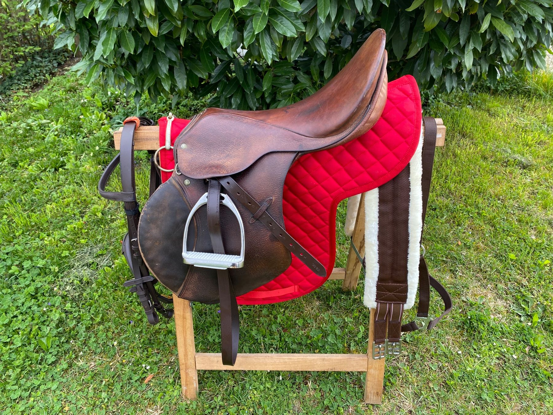 Selle & Accessori: schöner Vielseitigkeitssattel – Usato da Feldbach venduto da Fea1 1