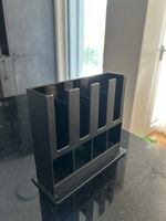 Black capsules holder