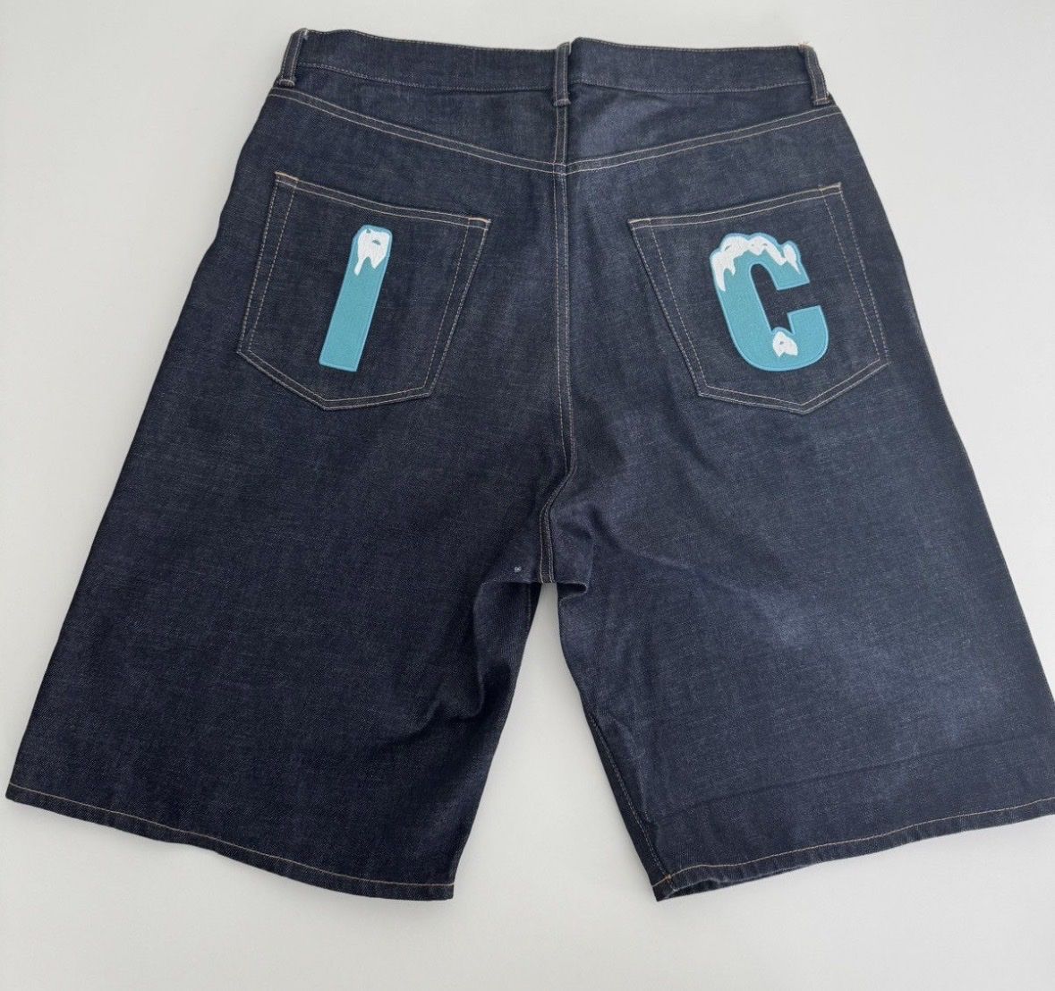 Jeans: BBC Ice Cream Shorts – Usato da Sion venduto da elloteztum