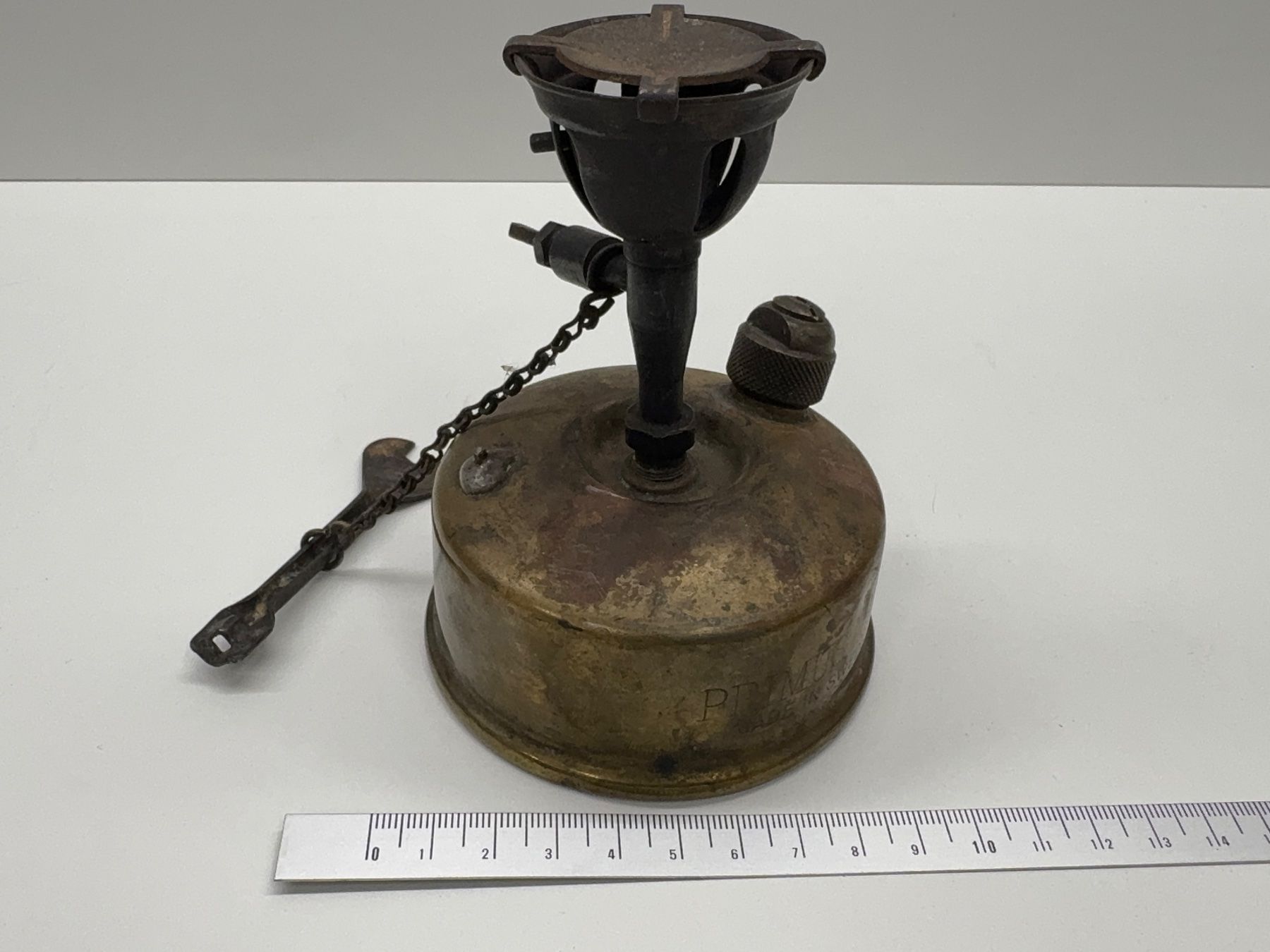 Radiatori: Kleiner vintage Benzinvergaserbrenner – Usato da Lostorf venduto da Peschmi10 2