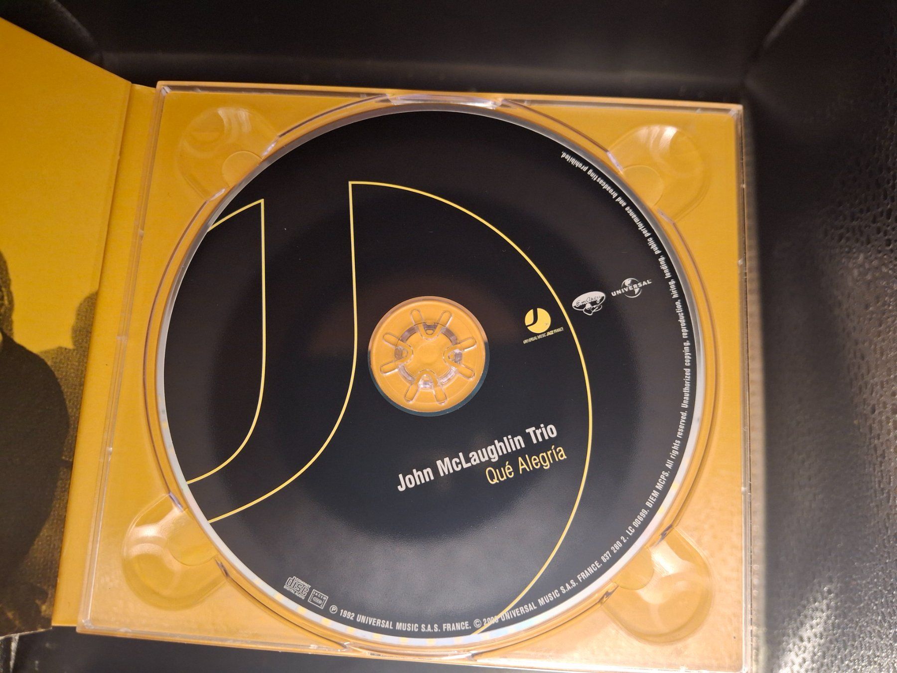 CDs: John McLaughlin Trio – Qué Alegría – Gebraucht aus St.Gallen von CD_jalamusic 2