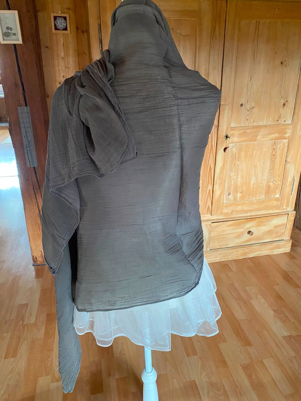 Foulards & écharpes: Hübsche Schals – D'occasion à Röschenz par Tashroal 4