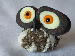 Eule Figur ist aus Naturstein Handgemacht siehe Foto