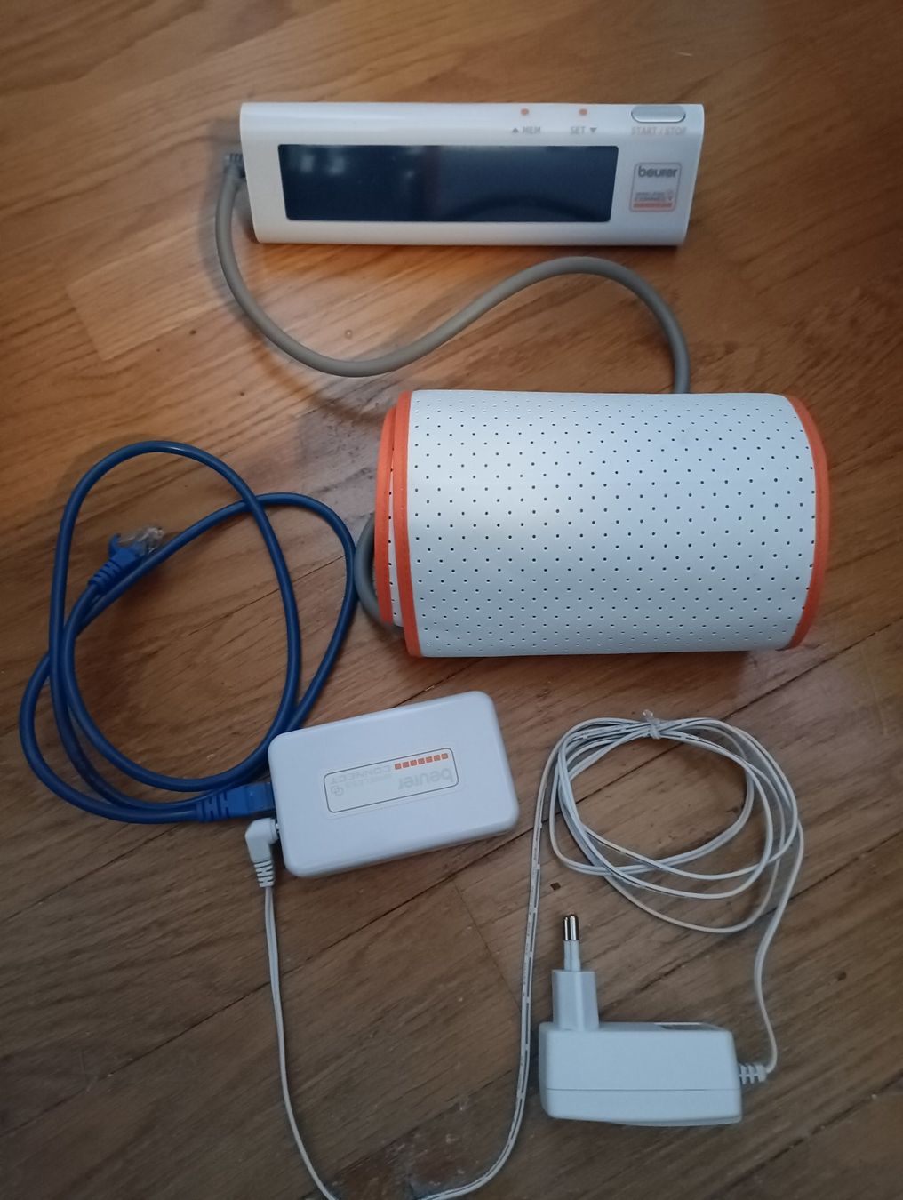 Beurer Medizinische Geräte: Beurer Blutdruckmessgerät BM90 mit Wireless Connect – Gebraucht aus Opfikon von jgpro 6