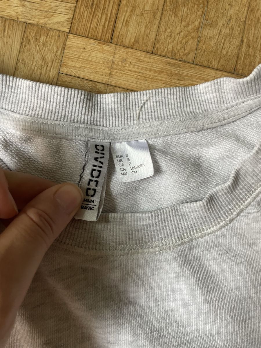 Pullover & Sweatshirts: Pullover hellgrau Grösse S – Gebraucht aus Zürich von Carlajimena 3