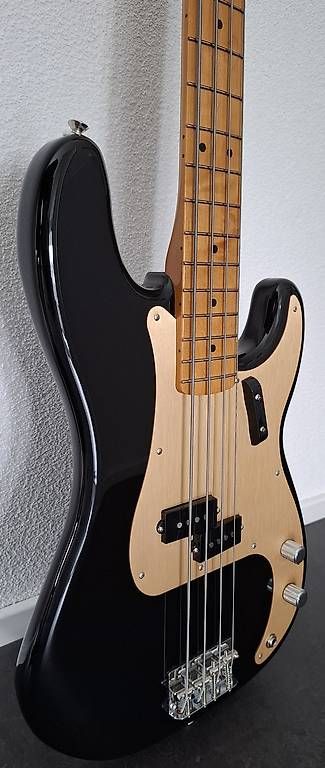 Fender Strumenti musicali: Fender Vintera II '50s Precision Bass – Usato da Schötz venduto da PiSu