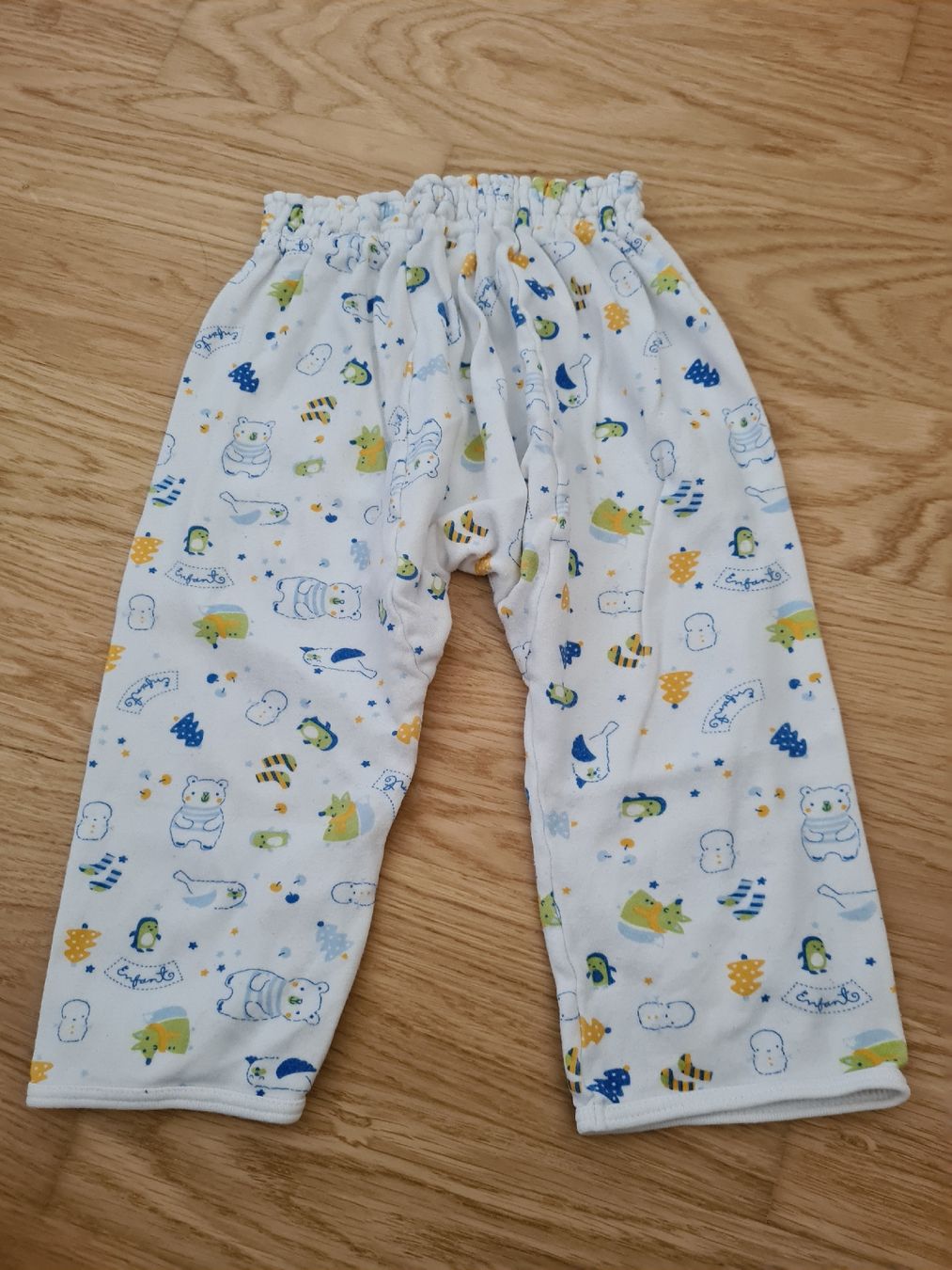 Hosen: ENFANT BASIC Hose Grösse 90  – Gebraucht aus Horw von Mirii91 1