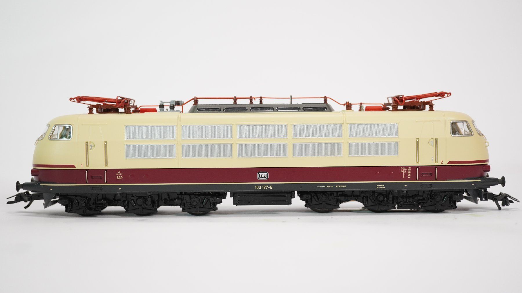 Märklin Modellini di ferrovie: c1 Märklin 39579 DB BR 103 E-Lok TEE – Usato da Uetendorf venduto da tigermuegi 3