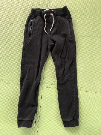 Trainerhose schwarz Gr. 122