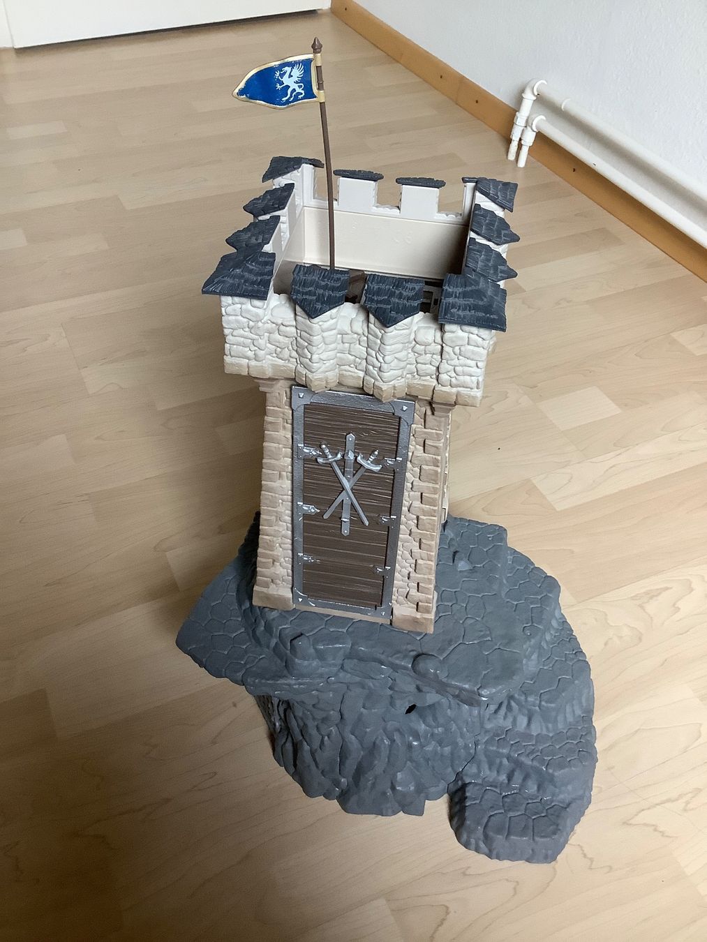 Schleich Giocattoli: Schleich Turm Bergfried Ritter Burg – Usato da Zürich venduto da Verde21 1