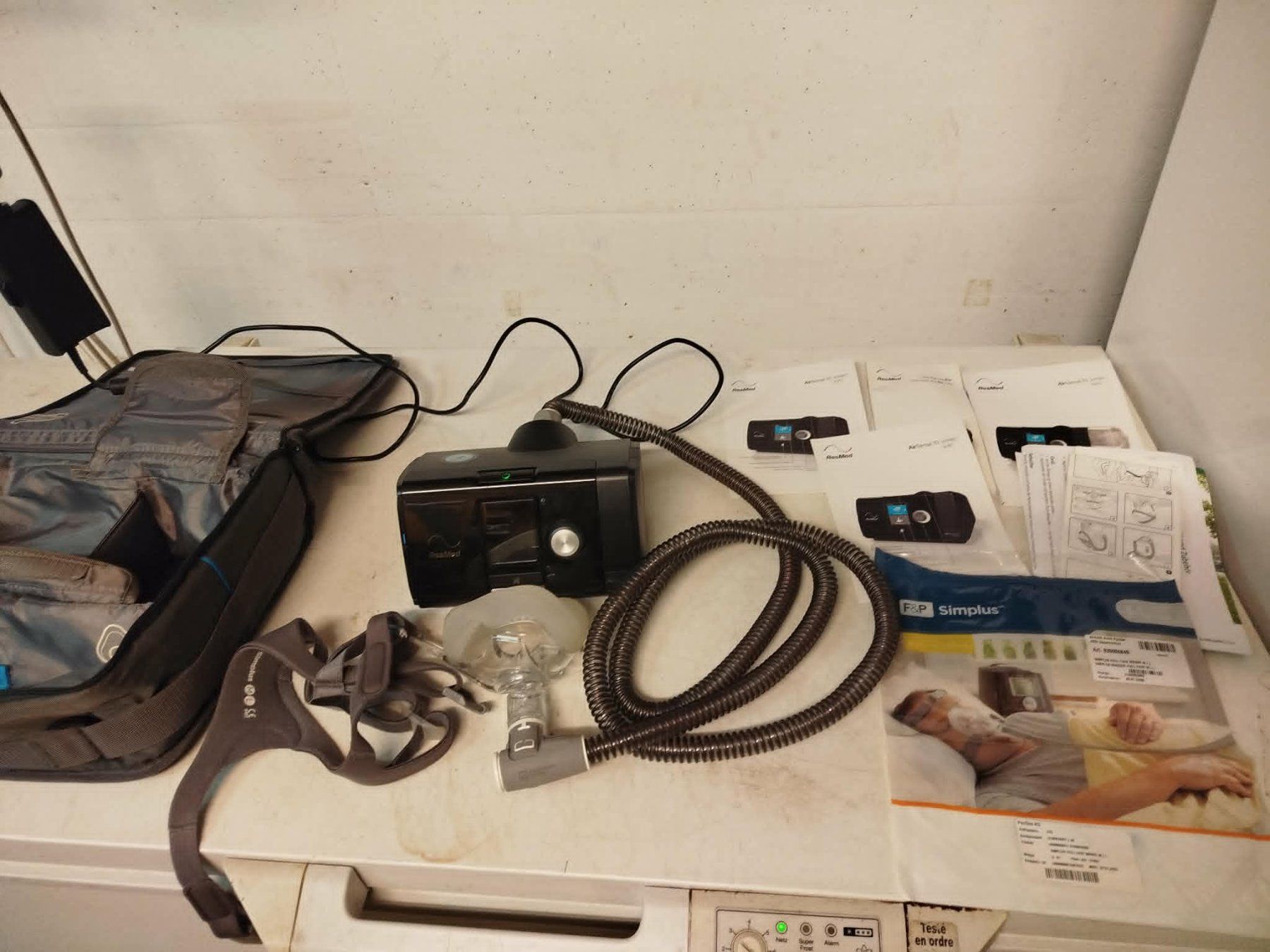 ResMed Attrezzature mediche: ResMed AirSense 10 AutoSet – Usato da La Chaux-de-Fonds venduto da Emmaus2300CDF 1