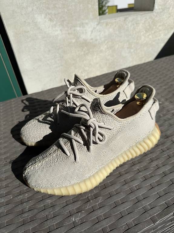 Scarpe da uomo: Adidas Yeezys Gr 41.5 – Usato da Zürich venduto da Babanos7 1
