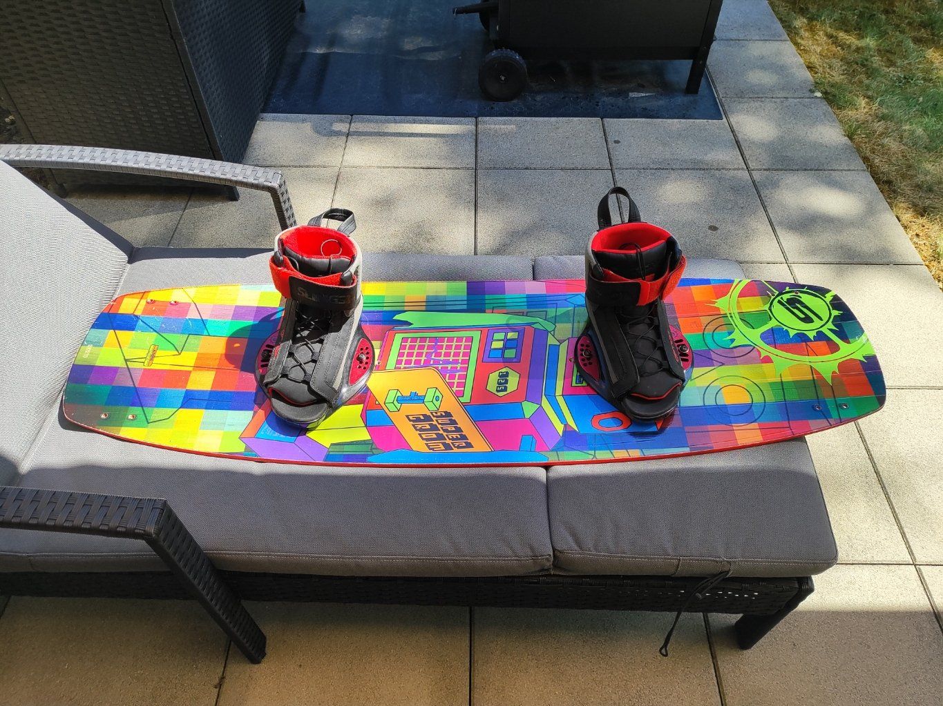 Slingshot Surfboards & Schwimmbrette: Slingshot Super Grom 125 Wakeboard – Gebraucht aus Merenschwand von palyaa