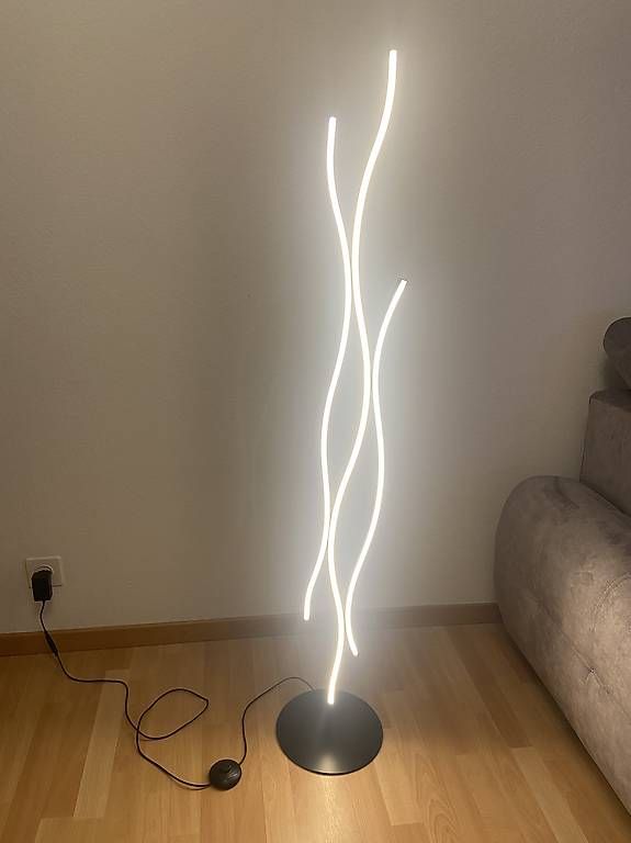 Lampade: Moderne LED Stehlampe, 150 cm Hoch – Usato da Oberengstringen venduto da and_xth6 1