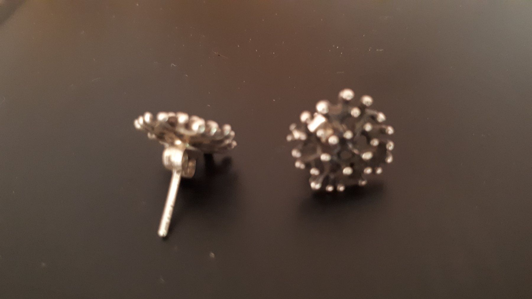 Orecchini pendenti & Orecchini a lobo: Ohrstecker, Silber oxidiert – Usato da Goldiwil (Thun) venduto da chilou