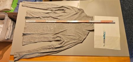 Damenpullover dünn Grösse M grau