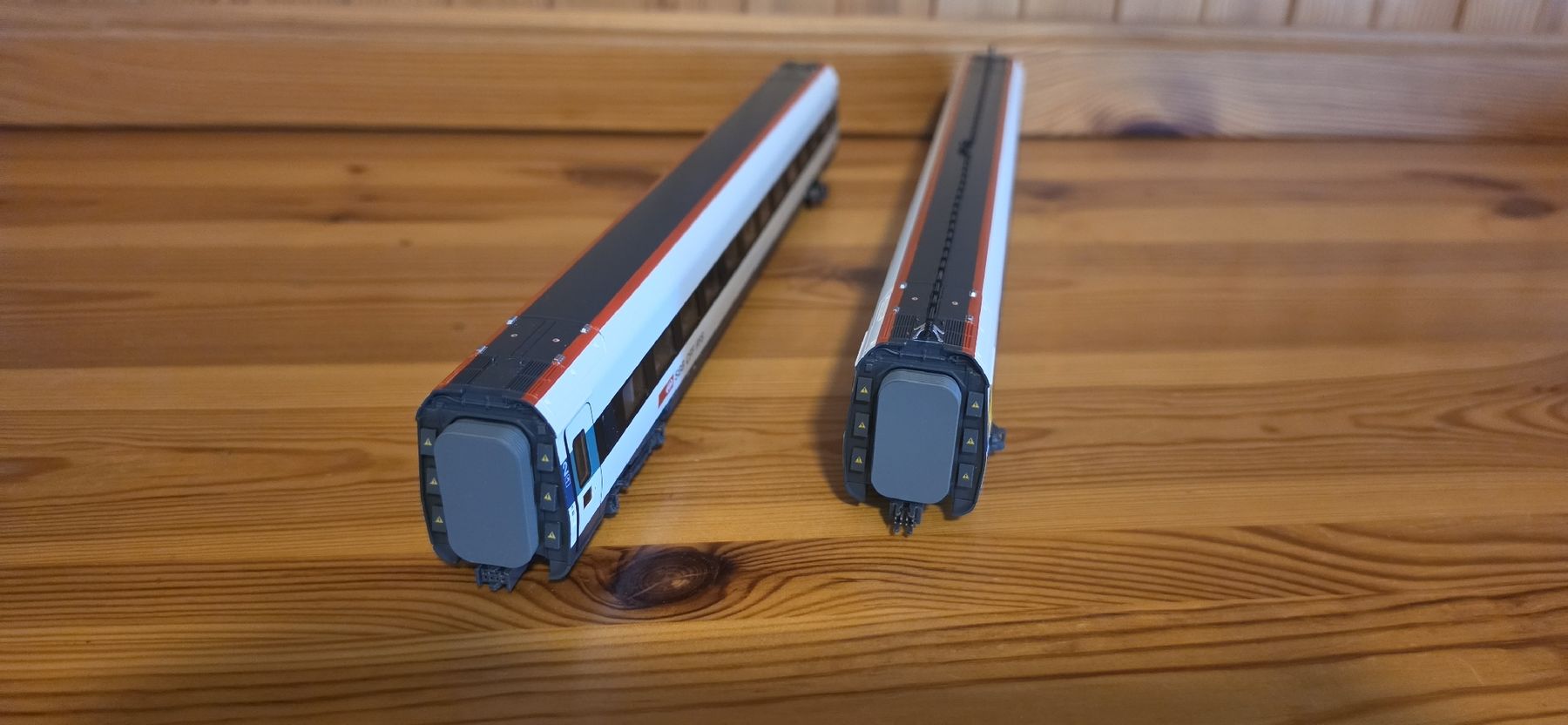 Roco Modelleisenbahnen: Roco ICN SBB Rabde 500 – Neu (gemäss Beschreibung) aus Bettlach von United83 5