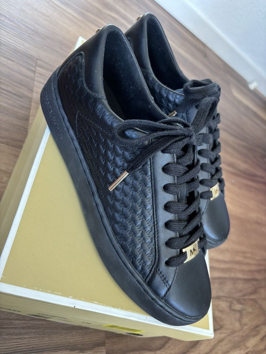 Michael Kors Scarpe da donna: Michael Kors Colby Sneaker – Nuovo (secondo la descrizione) da Arbon venduto da and_z2hx
