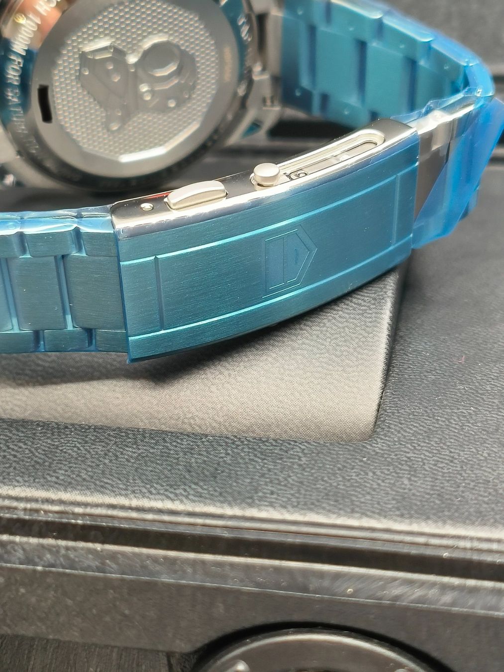 Tag Heuer Uhren: TAG Heuer – Neu und originalverpackt aus La Chaux-de-Fonds von curtitswisswatches 6