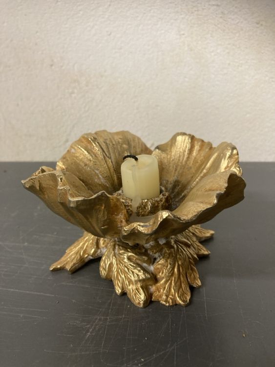 STOBOK Lot De 2 Mini Bougeoirs Vintage Dorés - Accessoires Maison De Poupée Réalistes