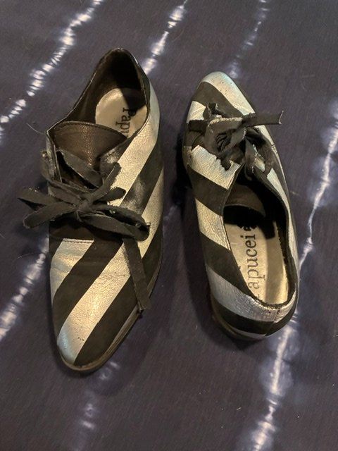 Scarpe da donna: PAPUCEI Schnürschuh, 37, silber/schwarz, Leder – Usato da Pfäffikon ZH venduto da fingerprints 4
